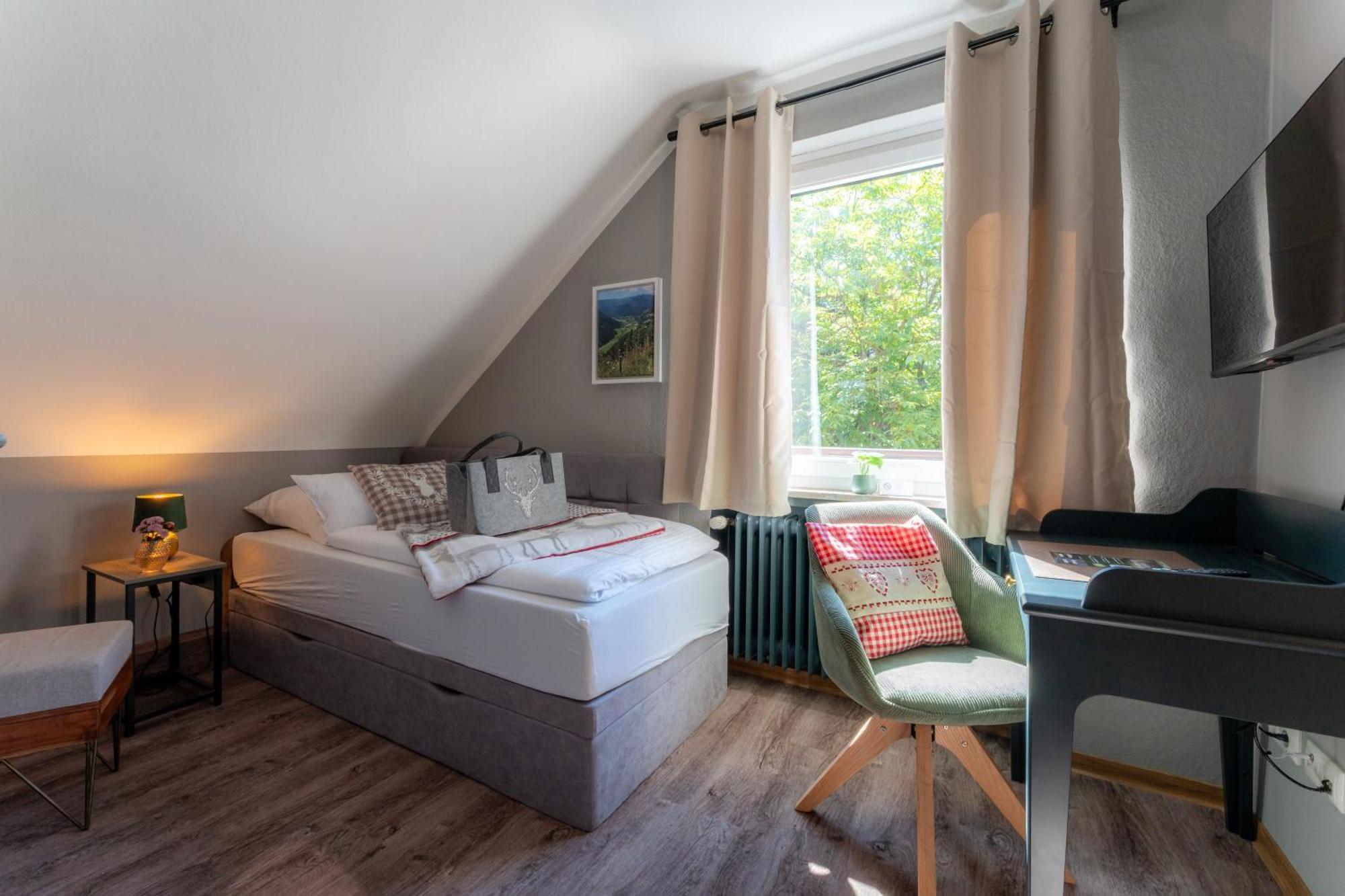 Gasthof Neuhaus Sassenburg ภายนอก รูปภาพ